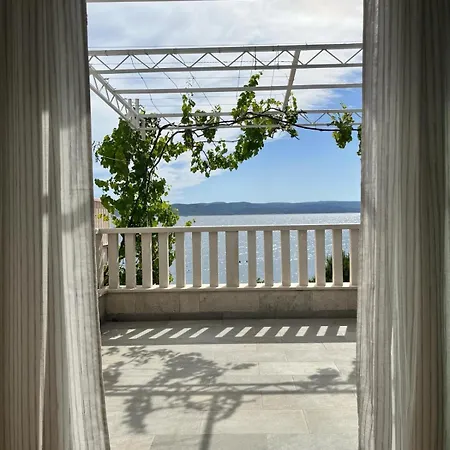 Mare * באסקה וודה