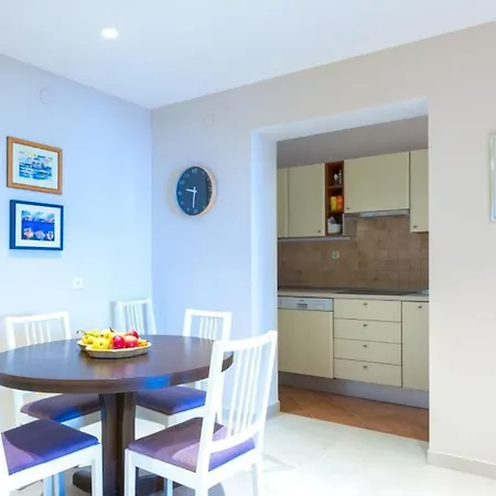 Mare Apartment *